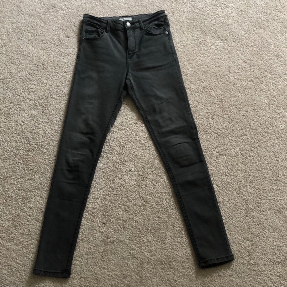 Grey/black skinny jeans